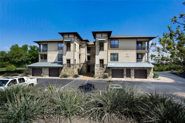 17800 Edgewood Way #203, Jonestown