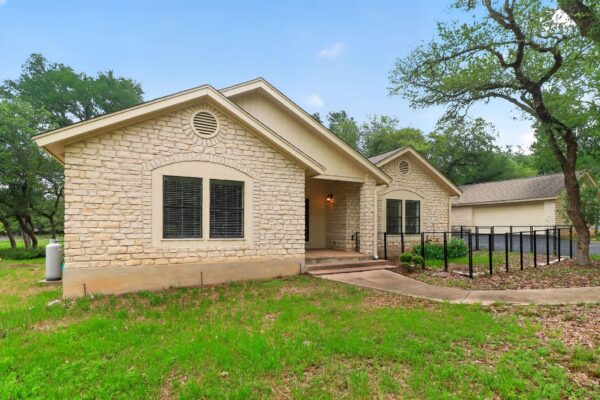 128 Mockingbird Ln, Georgetown