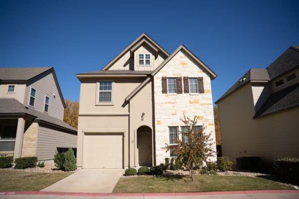 13501 Metric Blvd #15, Austin
