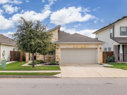 140 Winding Hollow Ln, Georgetown