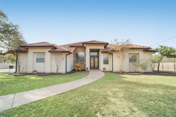 2450 Great Oaks Dr, San Marcos