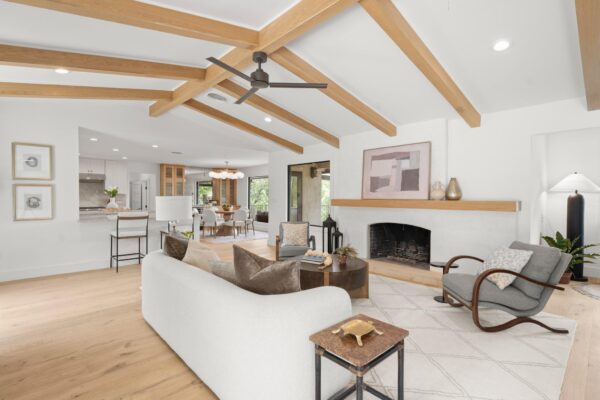 1414 Redbud Trl, West Lake Hills