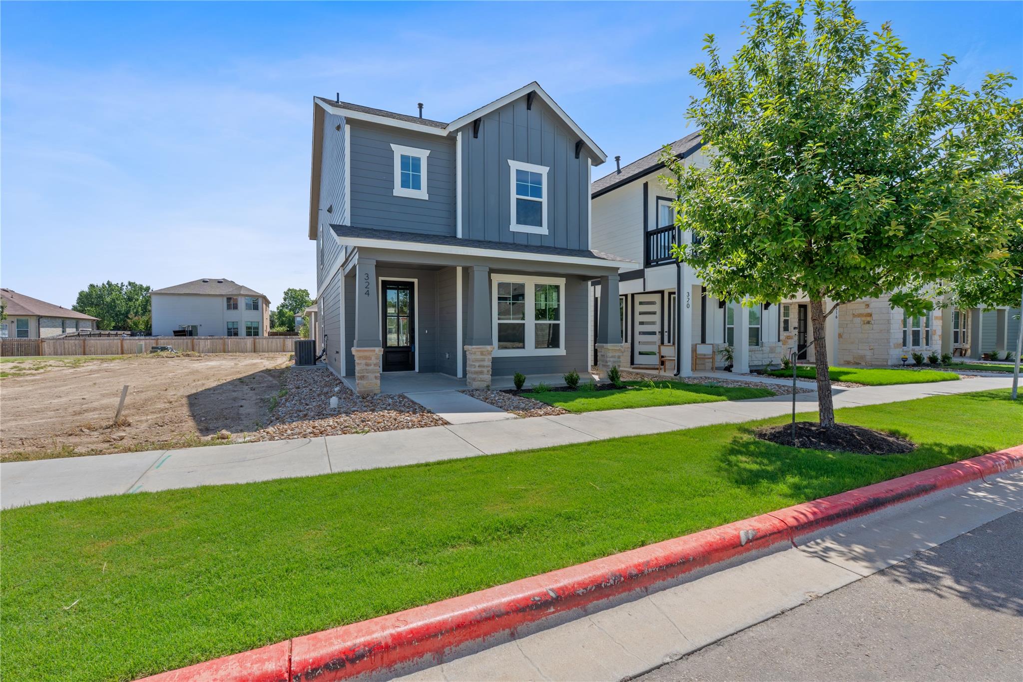 324 Blue Oasis Ln, Leander