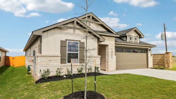 15004 MONARCH RANCH Dr, Manor