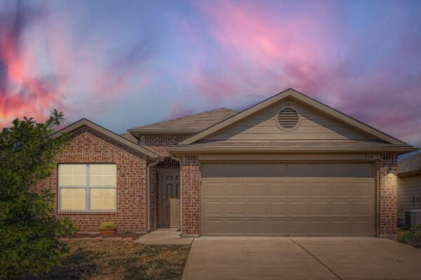 316 Unity Dr, Kyle