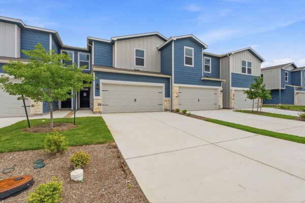 164 Cinnabar Ln #3, Kyle