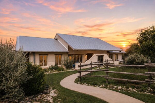 901 Old Red Ranch Rd, Dripping Springs