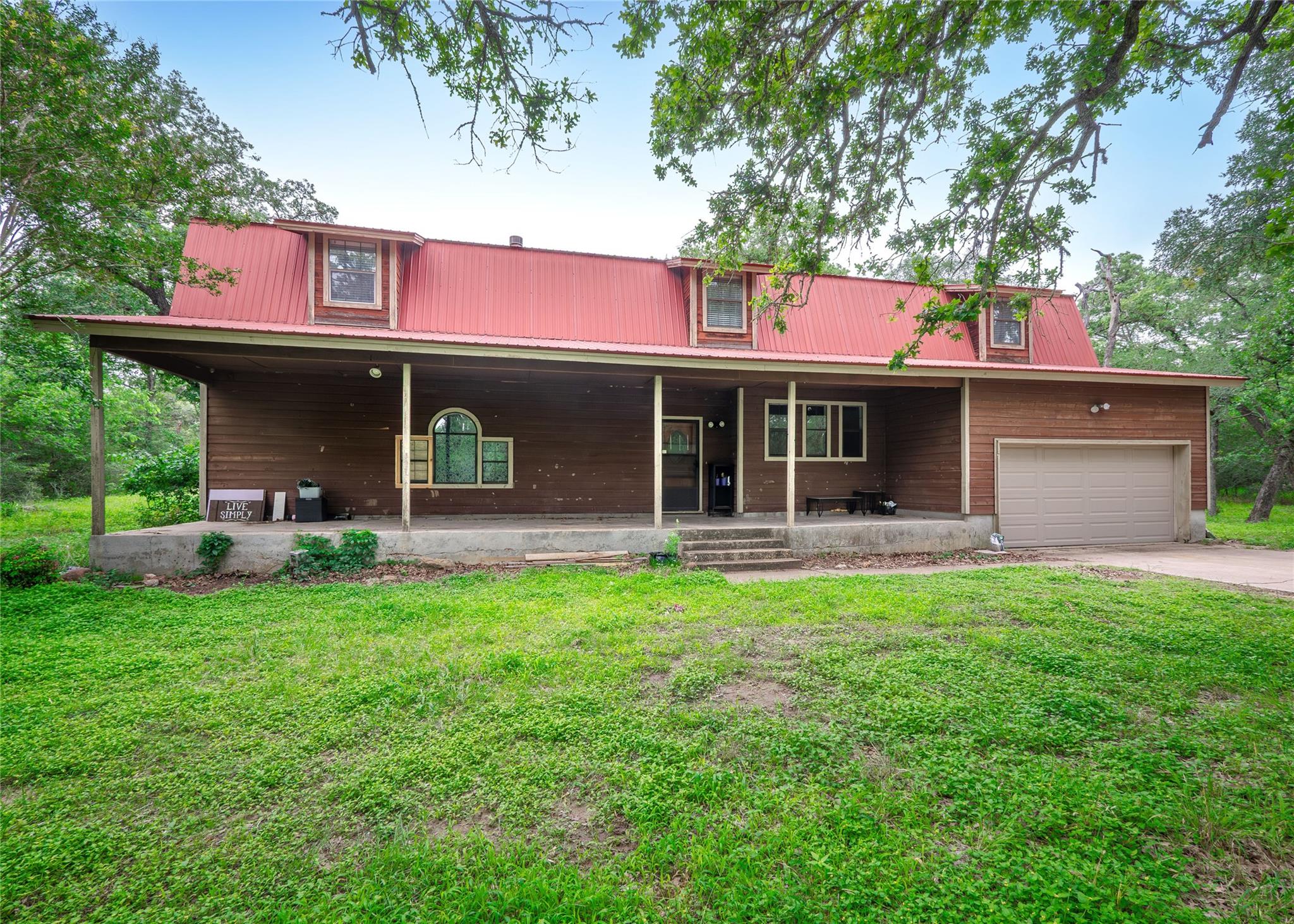 222 Indiana Rd, Lockhart, TX 78644