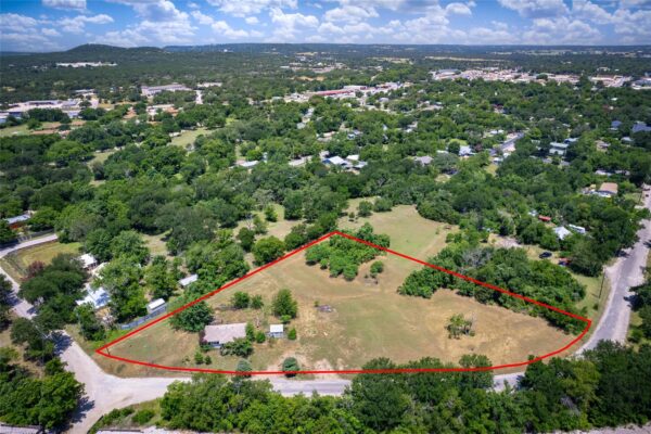 1104 S Boundary St, Burnet