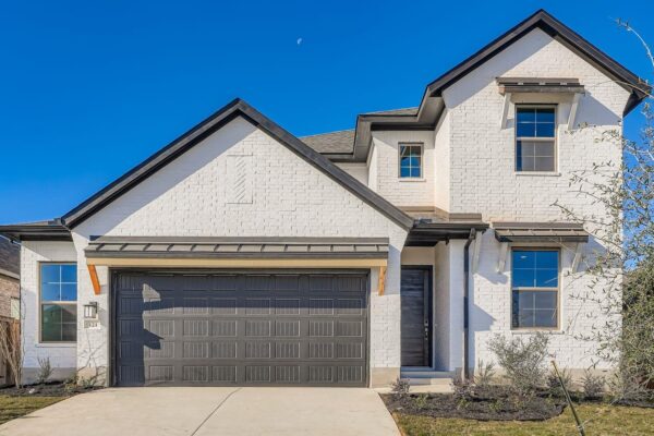121 Prickly Poppy Loop, Kyle