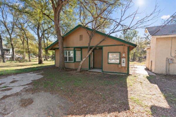 151 High Ridge Dr, Del Valle