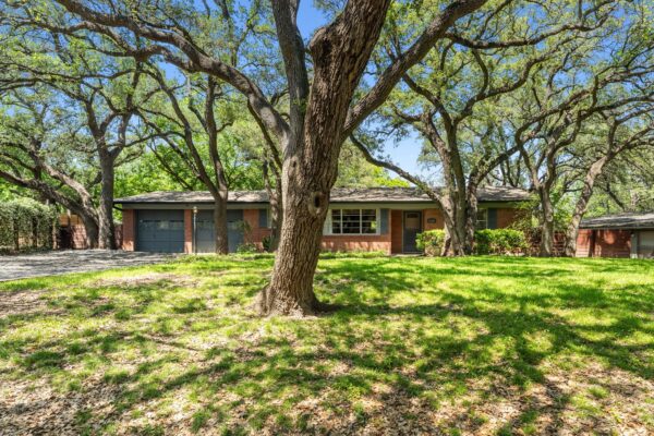 1110 Hollybluff St, Austin