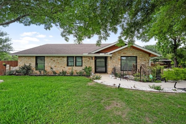 301 Oak Ridge Rd, Georgetown