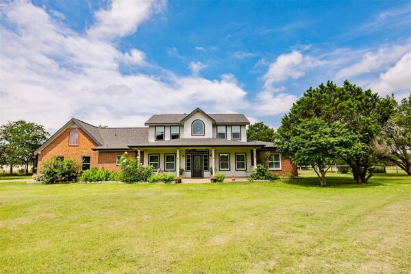 121 Lakewood Trl, Leander