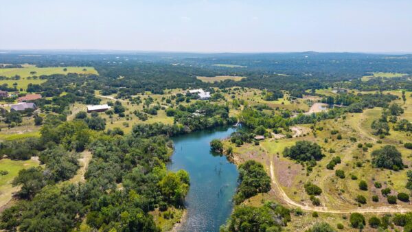 520 Holder Ln, Dripping Springs