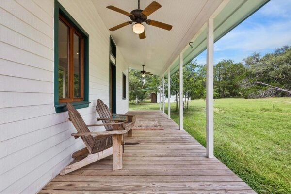 700 S Rainbow Ranch Rd, Wimberley