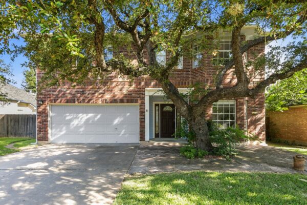 2402 Sparrow Dr, Round Rock
