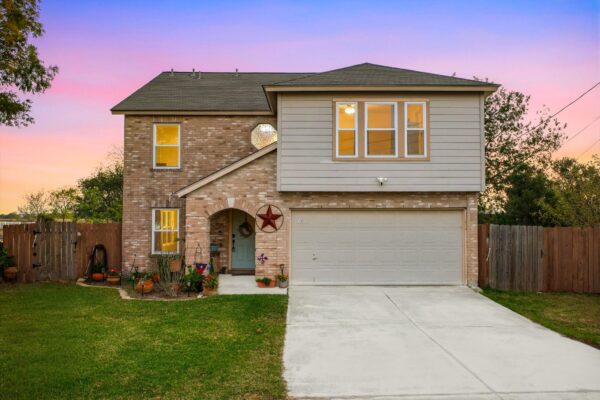 4020 Grassland Ln, Kyle