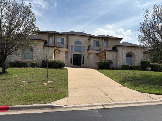 404 Aria Dr, Austin