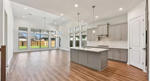 533 Prickly Poppy Loop, Kyle