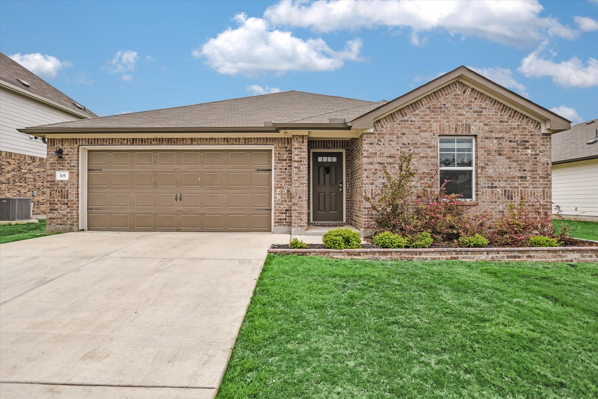 105 Saviano Rd, Hutto, TX 78634