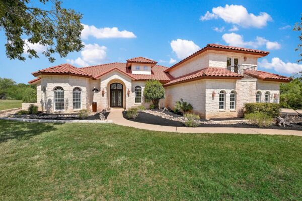 1001 Wesley Ridge Dr, Spicewood