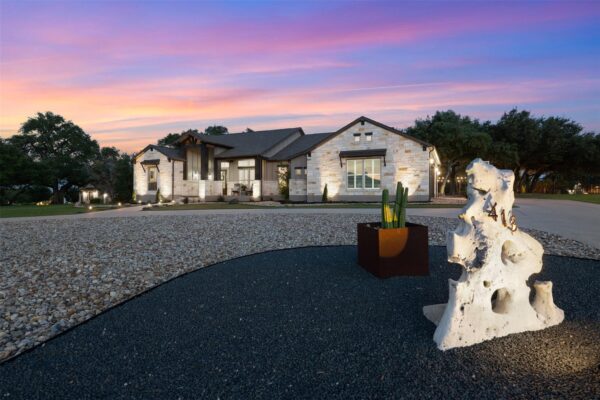 413 Umbrella Sky None, Liberty Hill