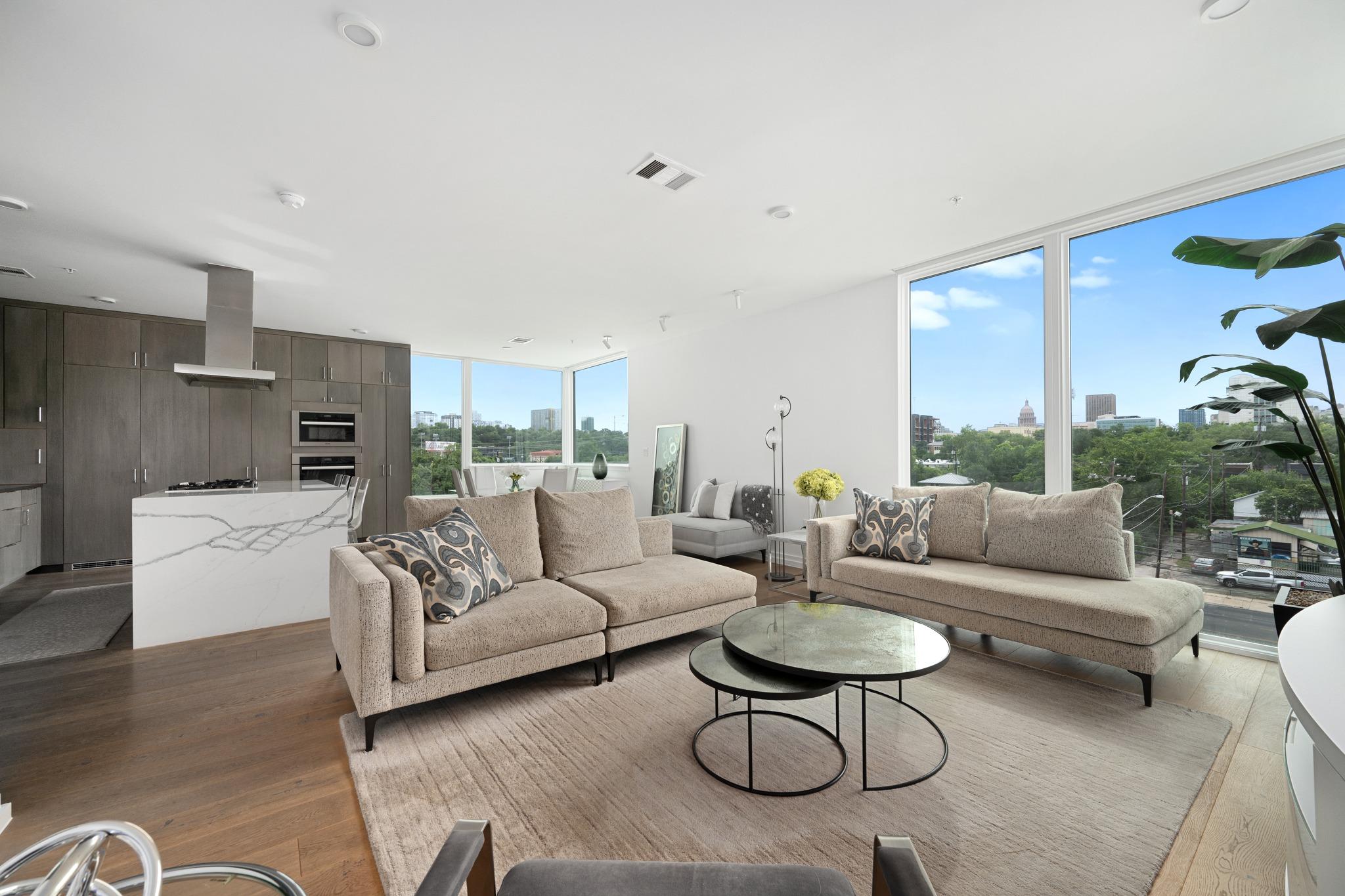 1010 W 10th St #302, Austin, TX 78703