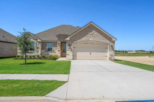 513 W Luna Blue Ln, Jarrell