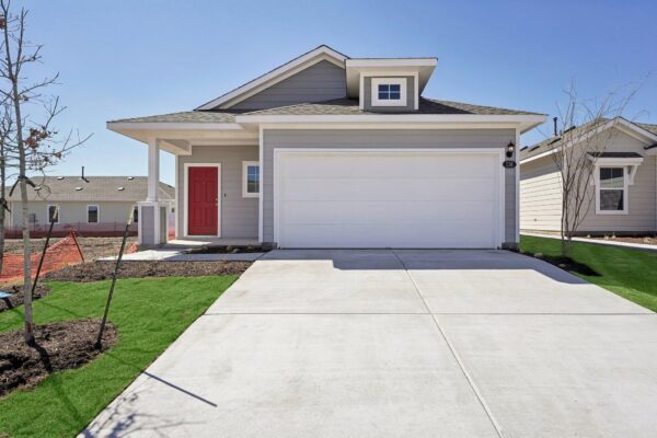 136 Summer Dr, Elgin