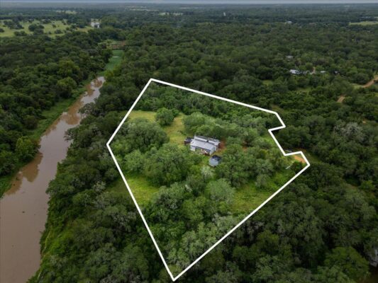 200 Desiderata Dr, Smithville