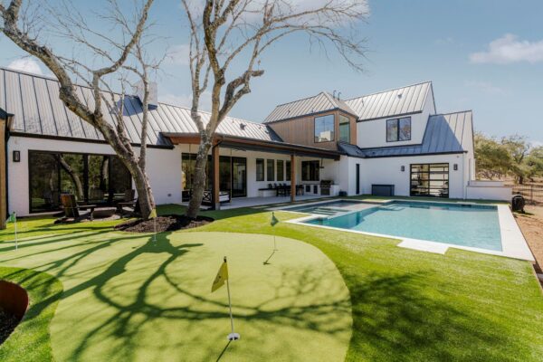 243 Emerald Point Cv, Driftwood