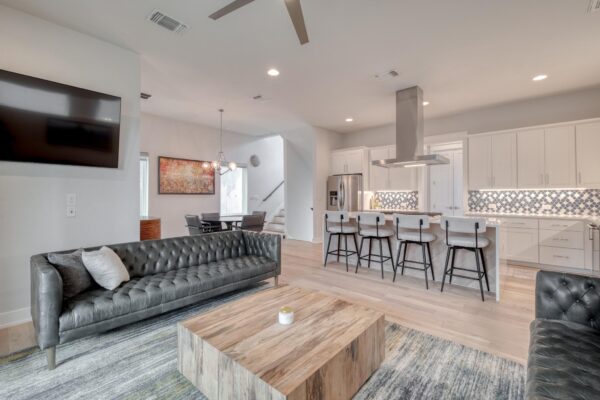 5002 E Pecan Springs Rd #7, Austin