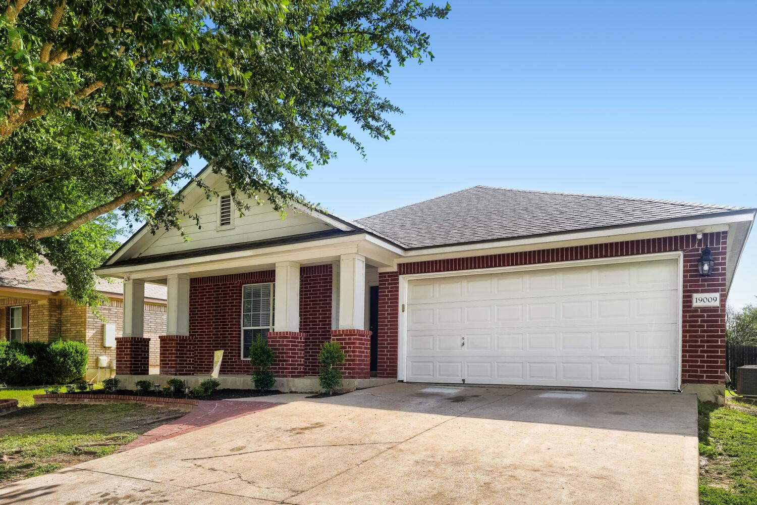 19009 Leigh Ln, Pflugerville, TX 78660