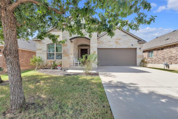 721 Schefer St, Leander