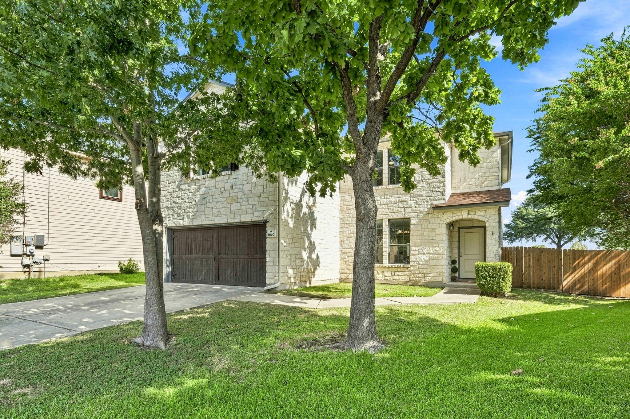 1660 Bayland St, Round Rock, TX 78664