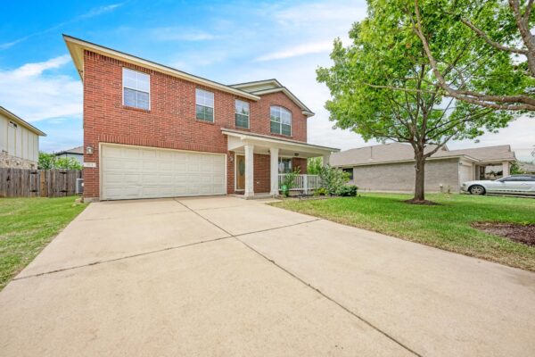 913 Whitley Dr, Leander