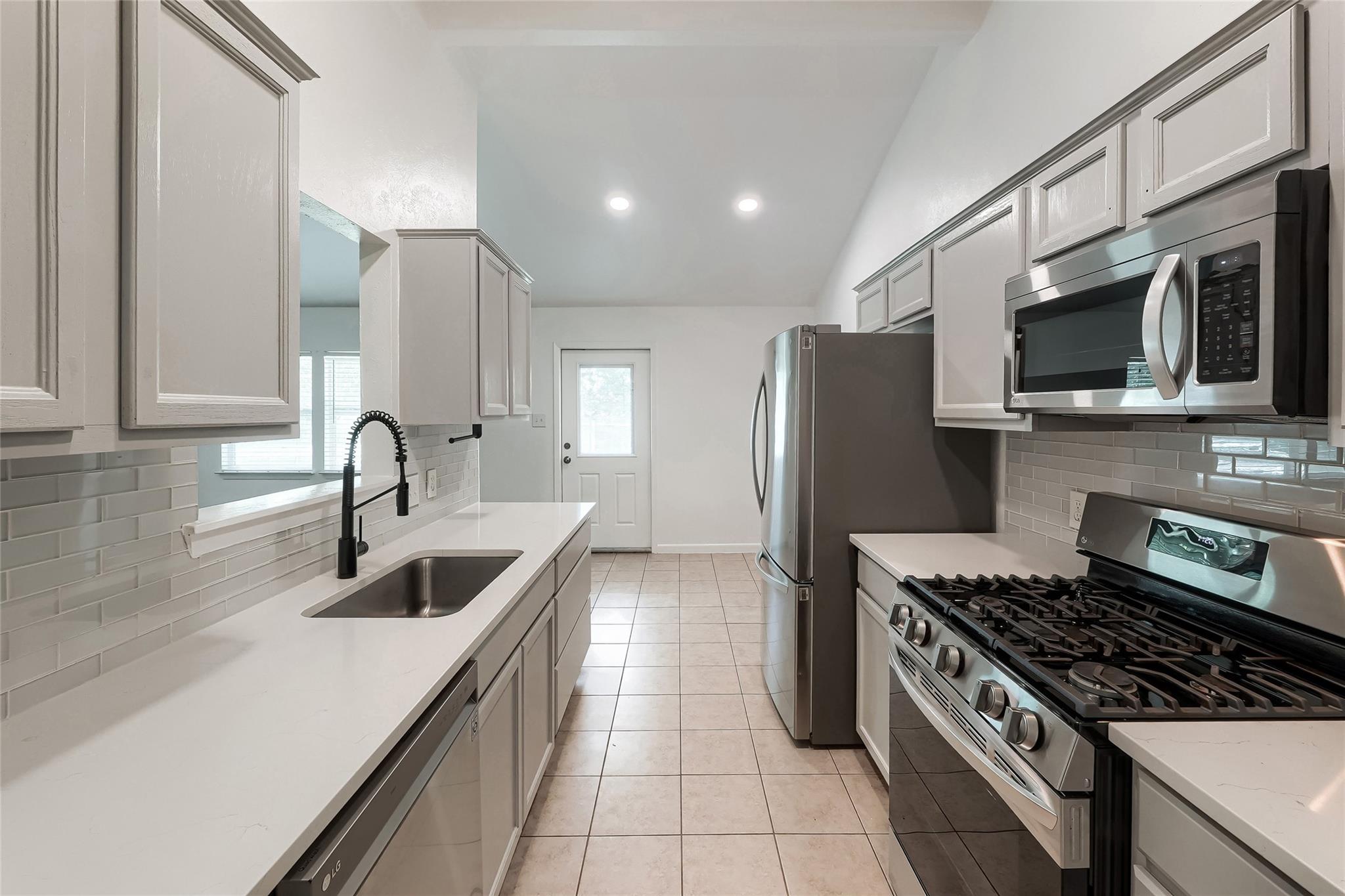8505 Mayview Dr, Austin, TX 78724