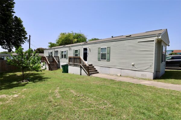 900 Broken Feather Trl #236, Pflugerville