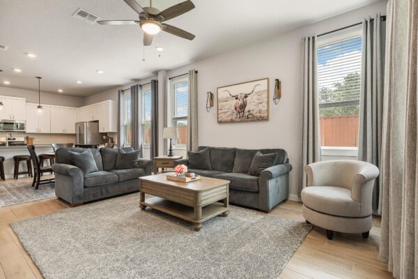 1100 Deer Rim Rd, Leander