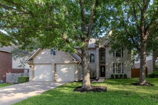 2021 Woodglen Dr, Round Rock