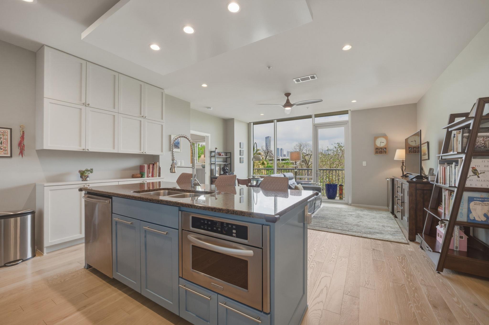 1600 Barton Springs Rd #4305, Austin, TX 78704