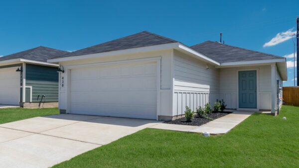 486 Bull Lake Cir, Buda