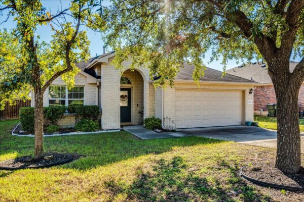 208 Ashwood N Dr, Kyle