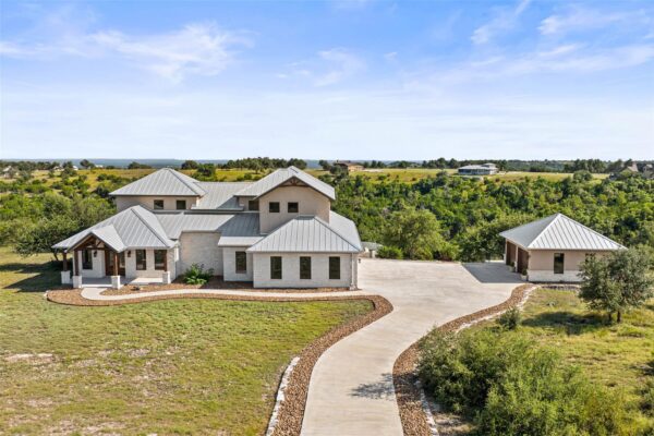 234 Elk Run Cv, Blanco