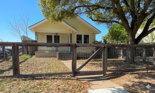 4914 Woodrow Ave, Austin