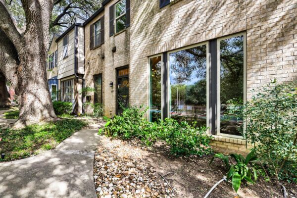 6512 E Hill Dr, Austin