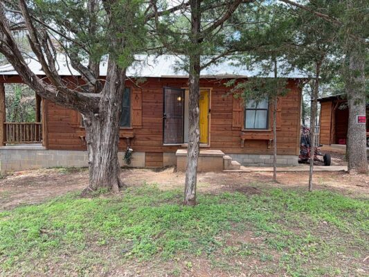 200 Arrowhead Dr, Smithville