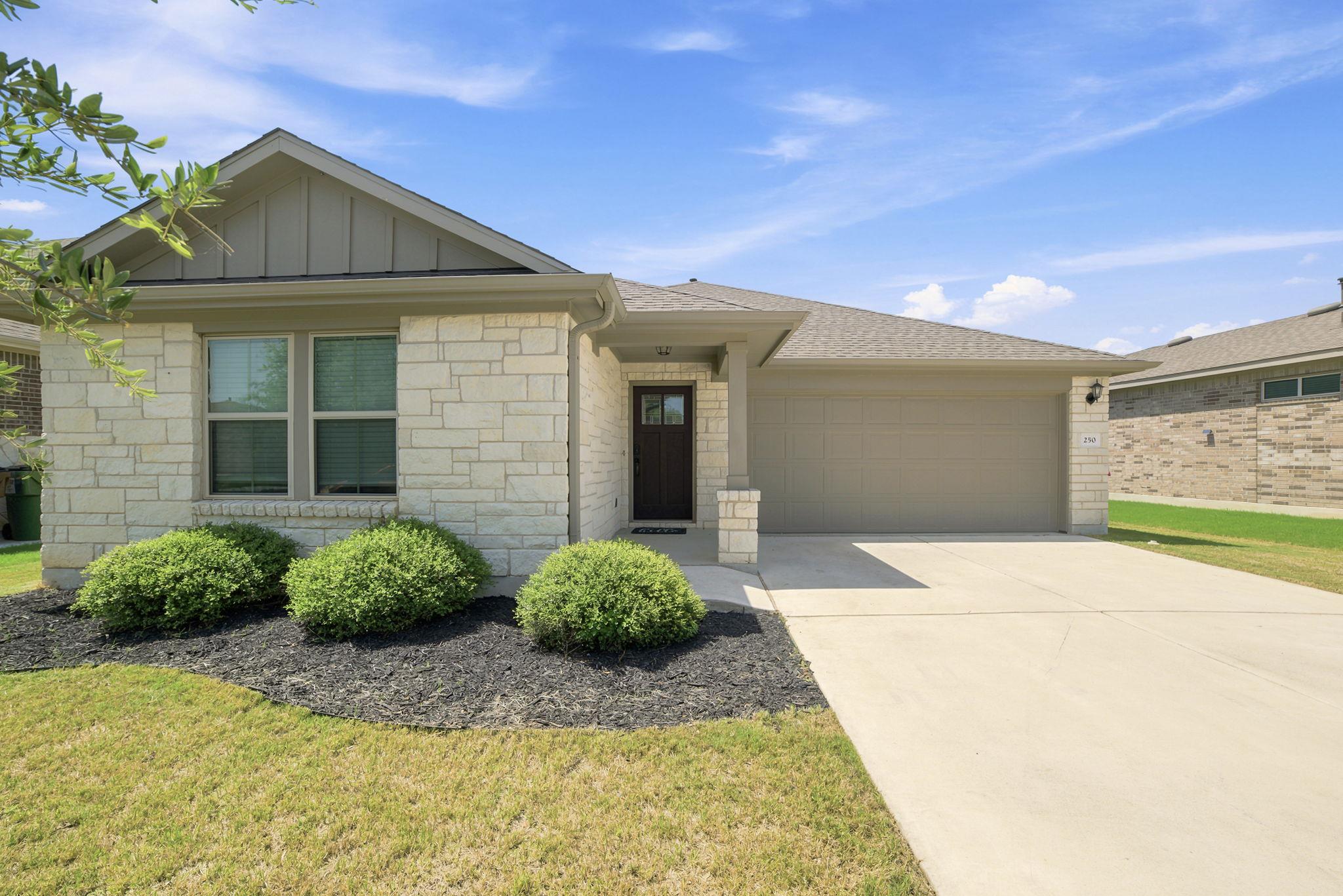 250 Finstown St, Hutto, TX 78634