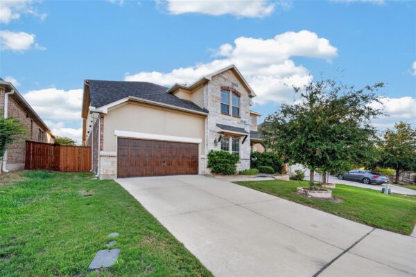 137 Claiborne Lake Ln, Georgetown